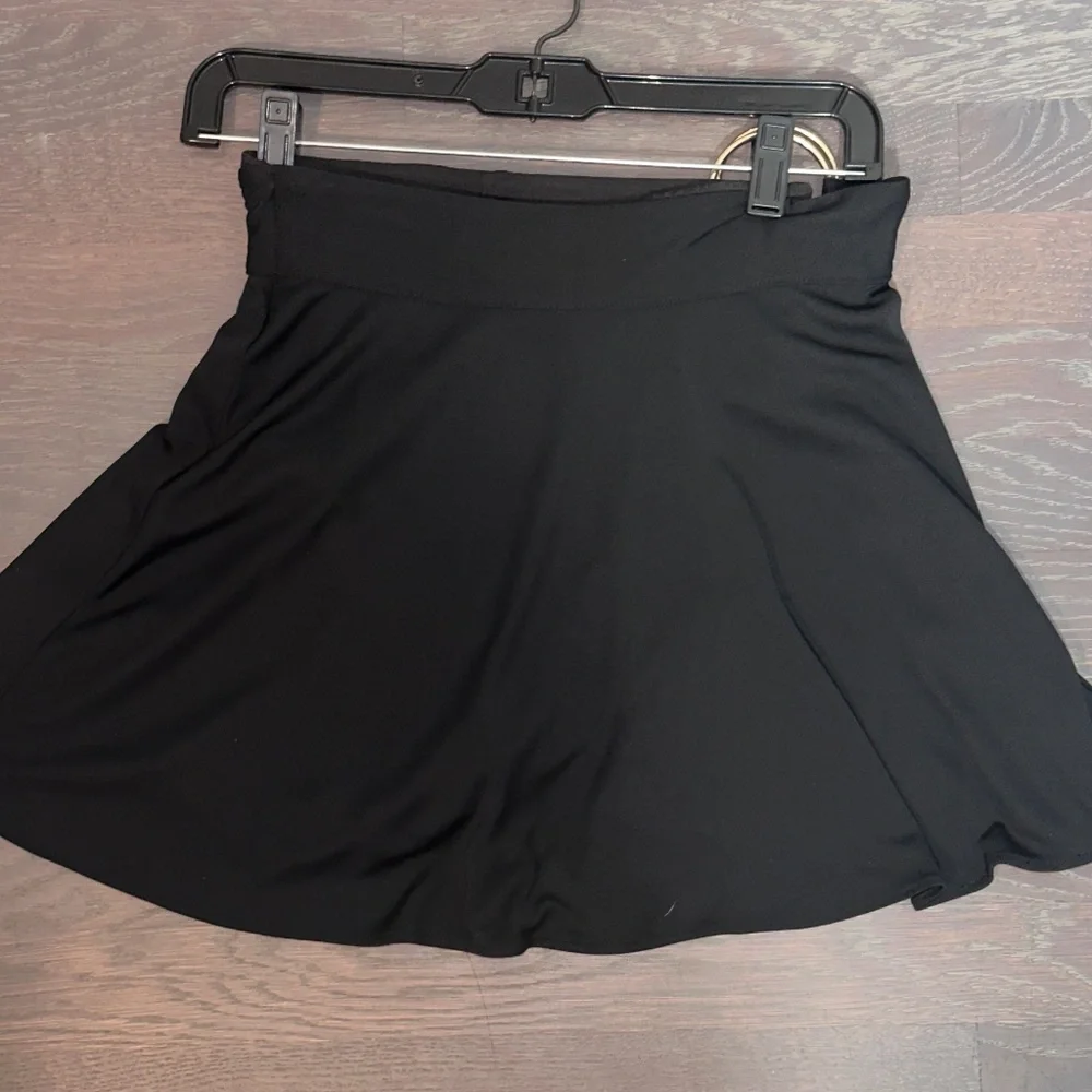 h:ours Ramsey Skirt XS Like New!